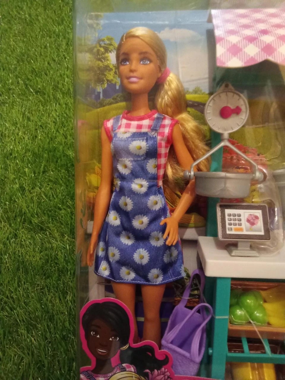 New boxed set Barbie and her fresh market stand – photo 4